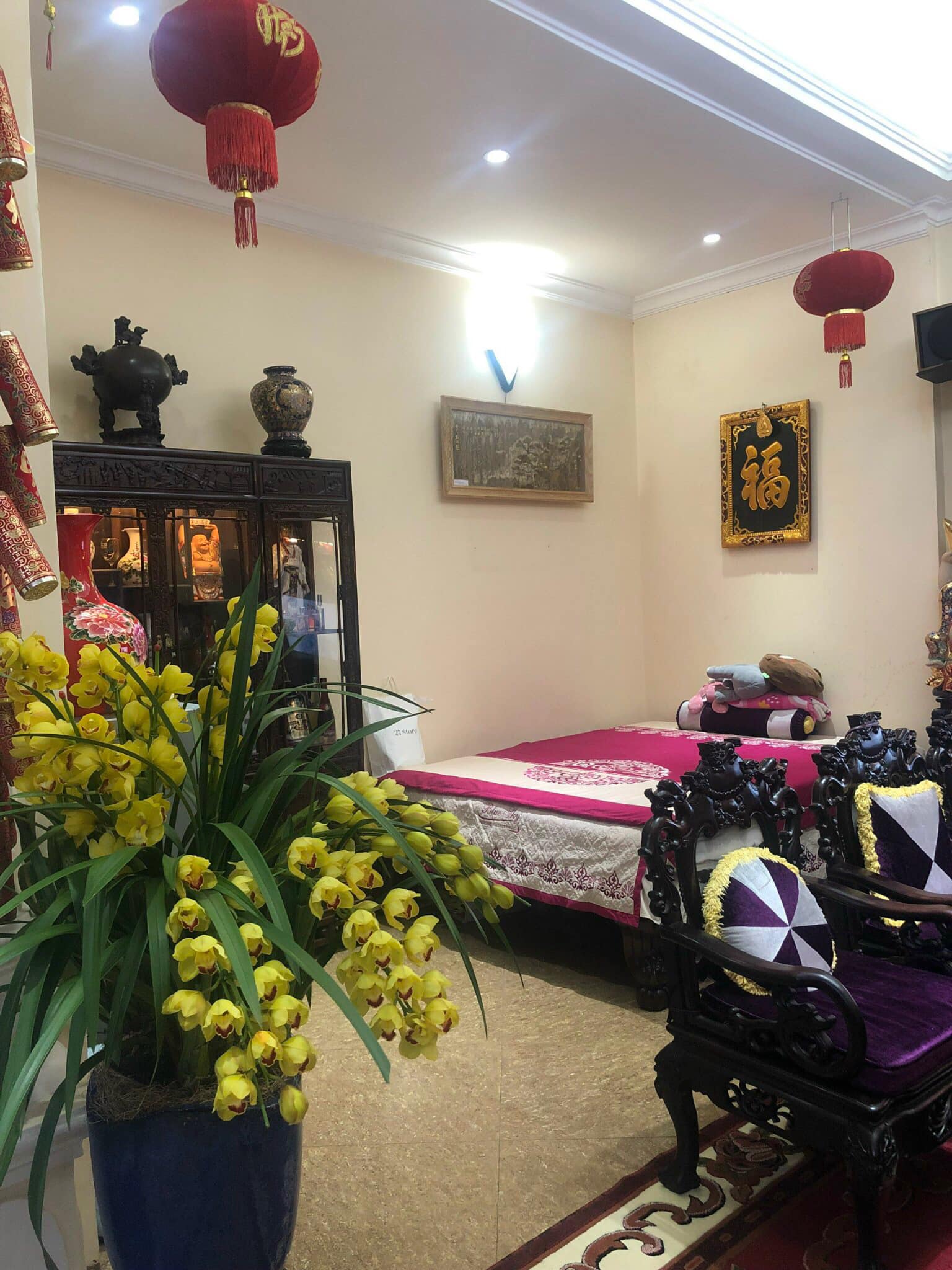 Bán nhà mặt phố Ngọc Hà, Ba Đình 105m2, 5T, vỉa hè, kinh doanh sầm uất 26,8 tỷ.