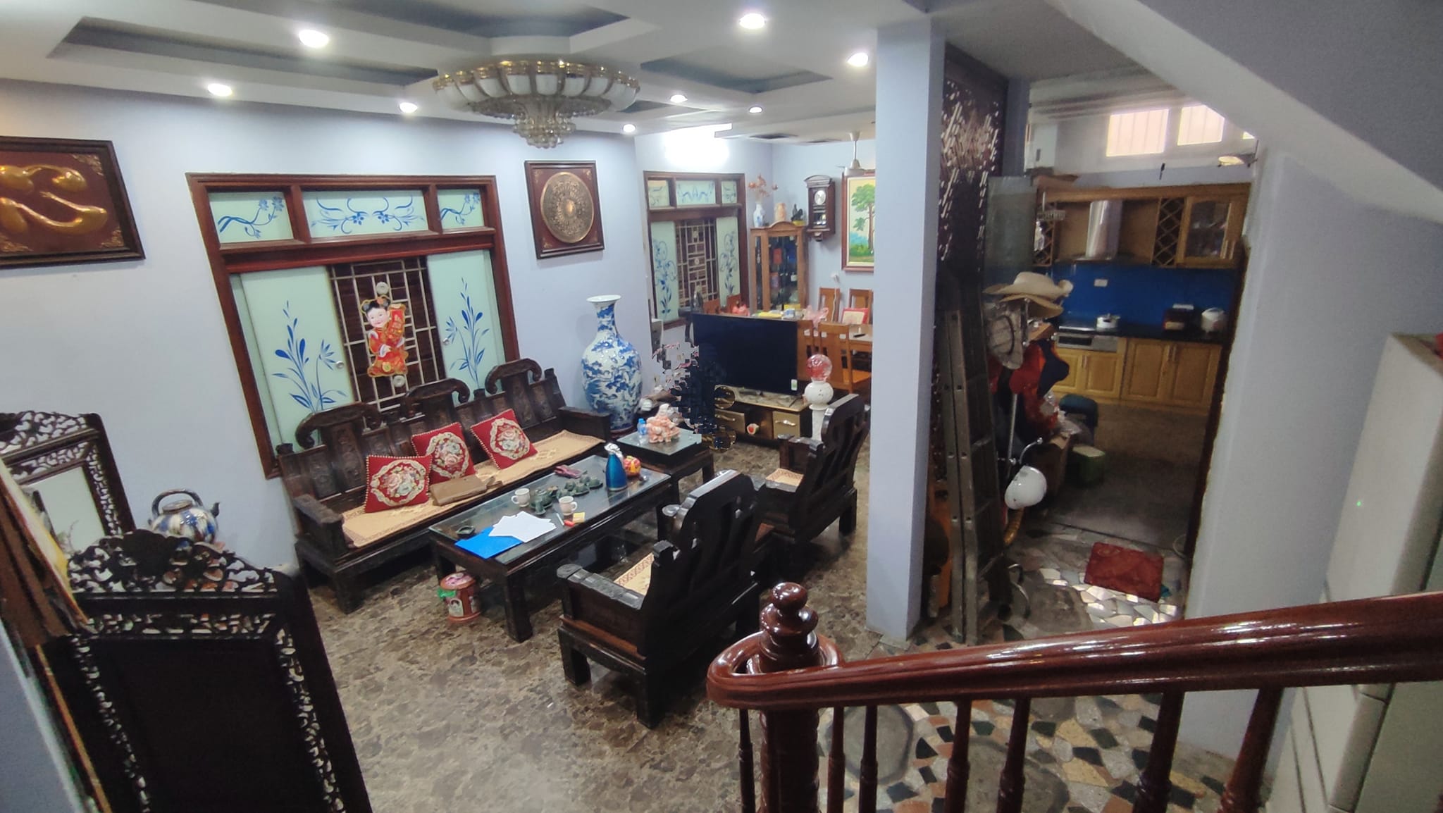 BÁN NHÀ 5 TẦNG GẦN PHỐ NGUYỄN CHÍ THANH BA ĐÌNH, HAI MẶT ĐƯỜNG, Ô TÔ THÔNG, GẦN CHỢ.