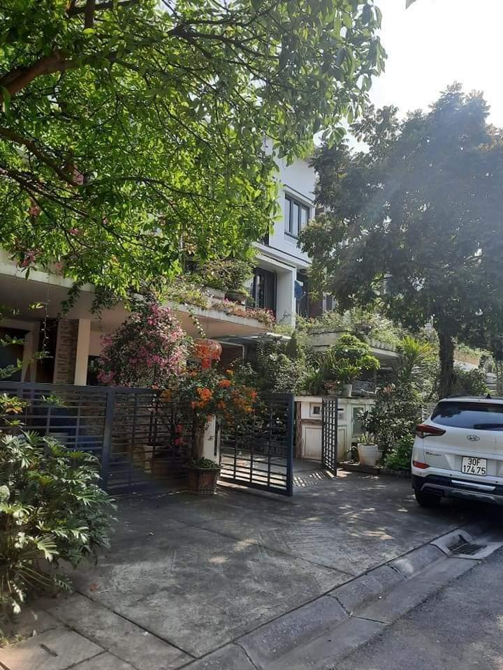 Cần bán nhanh biệt thự Kim Mã, 154m2 đón đầu quy hoạch mở rộng Kim Mã, tương lai mặt phố