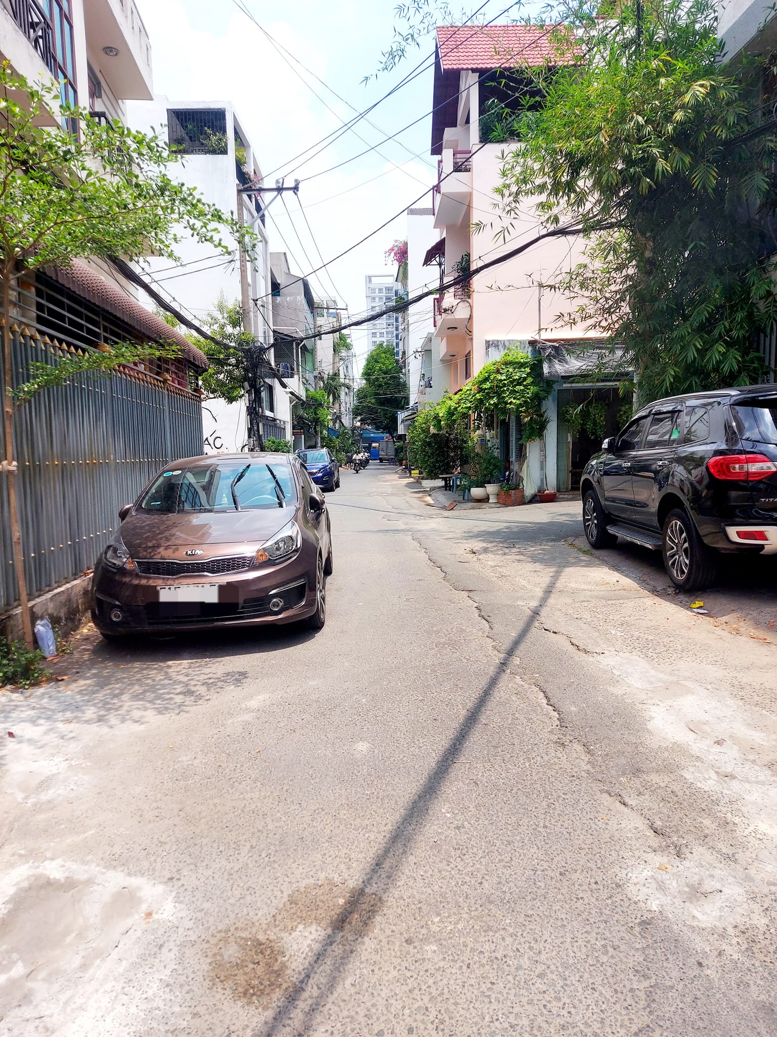 Không có căn thứ 2, HXH 8m Nguyễn Hồng Đào, 5 tầng nhỉnh 5 tỷ