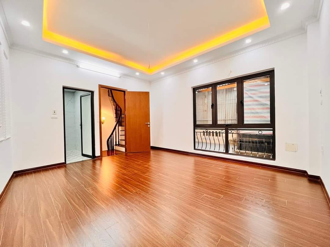 Bán nhà phố Kim Ngưu, 5 tầng 3 ngủ đẹp, mặt tiền 7m, giá 3.85 tỷ