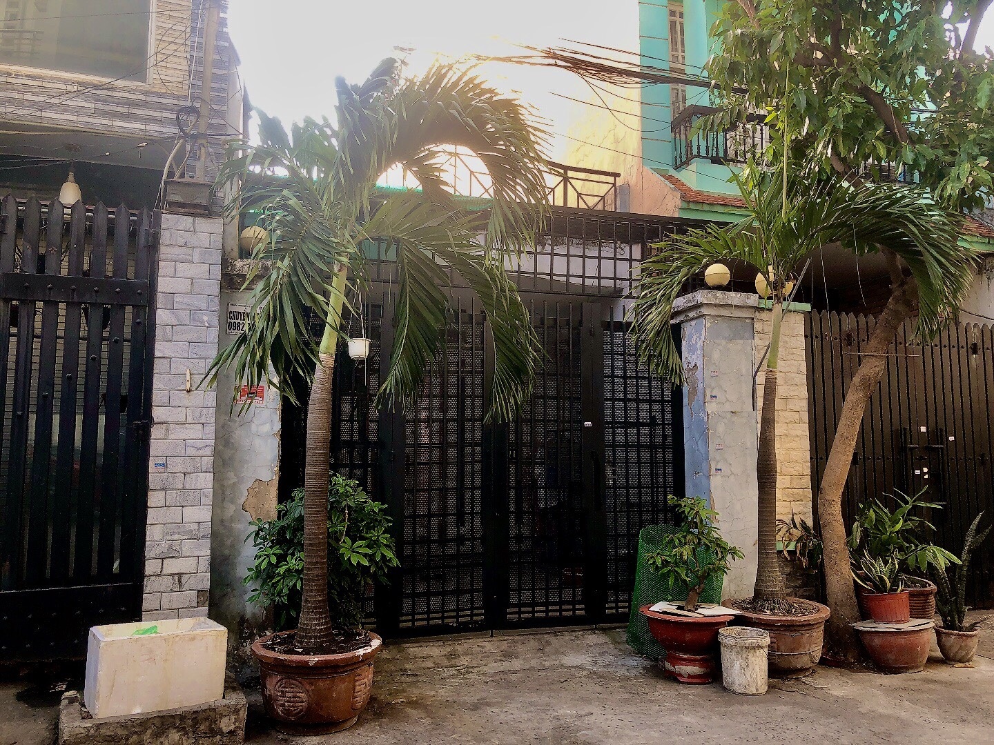 Bán nhà hẻm xe hơi đối diện Aeon Mall,DT:4x18m nhà cấp 4 giá 7 tỷ TL