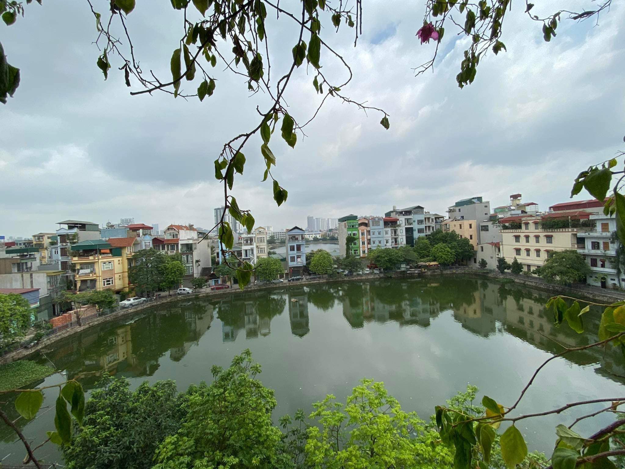 Bán Nhà Mặt Phố 2 mặt tiền 2 Gara ô tô.View Hồ.trung tâm Thanh Xuân