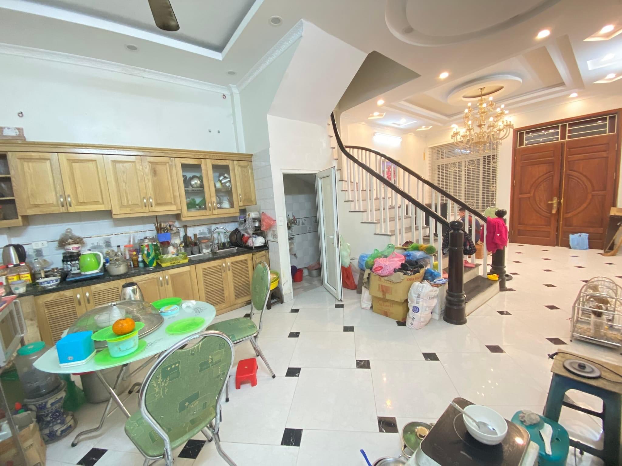 BÁN NHÀ TRƯƠNG ĐỊNH QUẬN HAI BÀ TRƯNG - 43M 4 TẦNG MT 4.5M - NHỈNH 5 TỶ NHÀ CHỦ TỰ XÂY THOÁNG ĐẸP NHẤT KHU