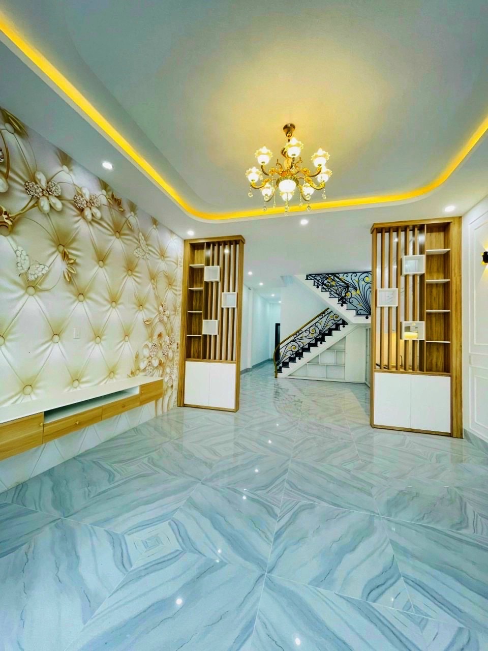 nhà ĐẸP 3 phòng ngủ,vào ở ngay,gần KCN Cầu Tràm,nhà đẹp dọn vào ở ngay