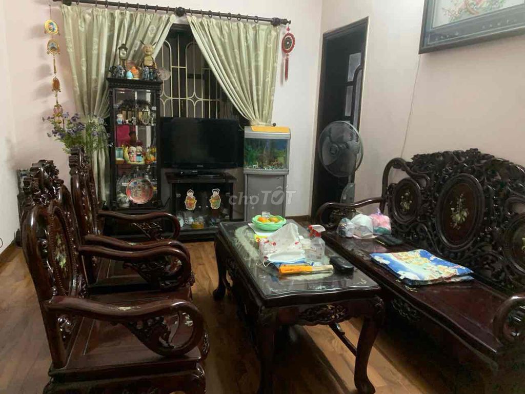 Chính chủ bán Căn hộ 51m2, 3 phòng, TT Bộ Giáo dục Q.Hoàn Kiếm, Hà Nội