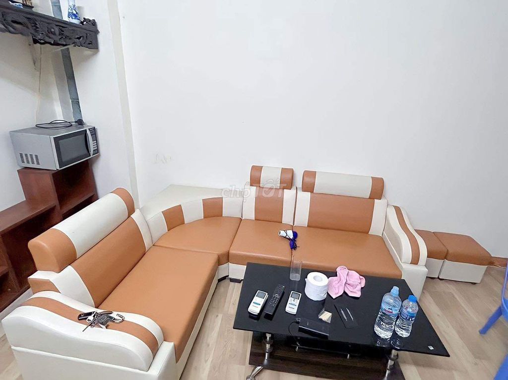 Chính chủ bán gấp căn hộ chung cư mini 2 PN ở đường Giải Phóng, Hoàng Mai 54m2 giá nhỉnh 1 tỉ