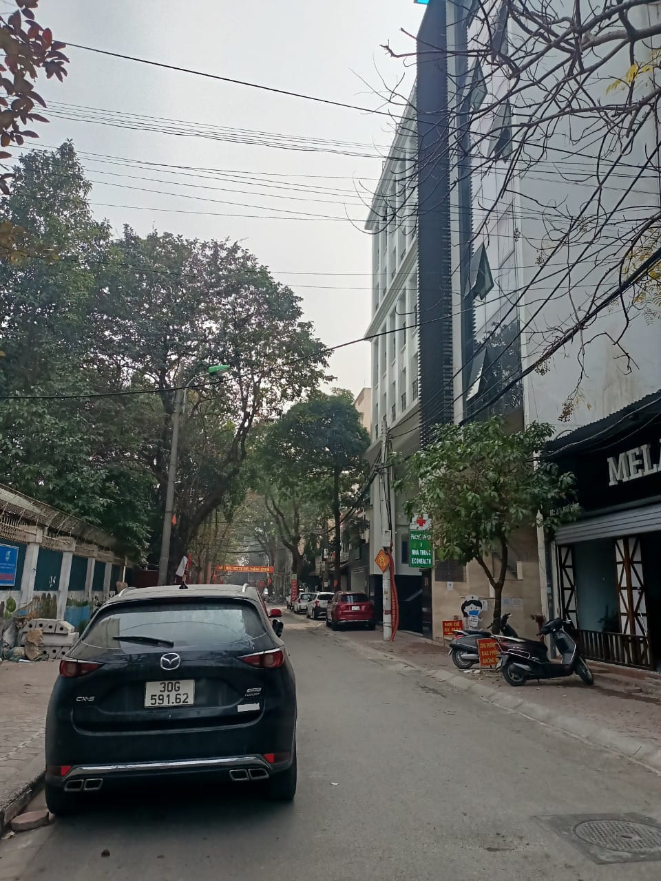 Nhà phân lô, ô tô tránh ngõ 121 phố Thái Hà, Đống Đa, 80m2, 4 tầng, mặt tiền 5m, giá 13.9 tỷ