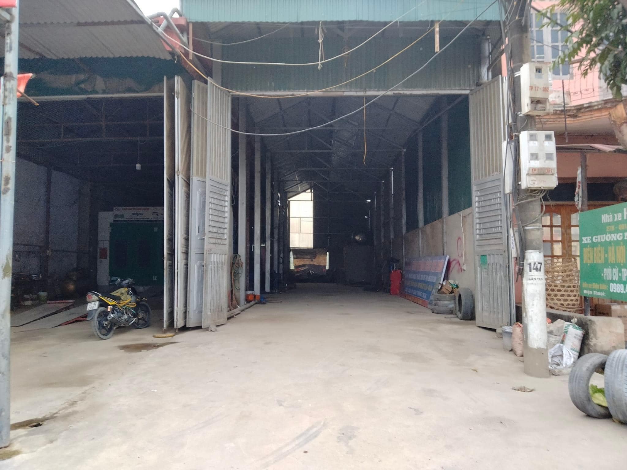 Cần bán nhà mặt đường 279 khu chợ C4 - phường Nam Thanh