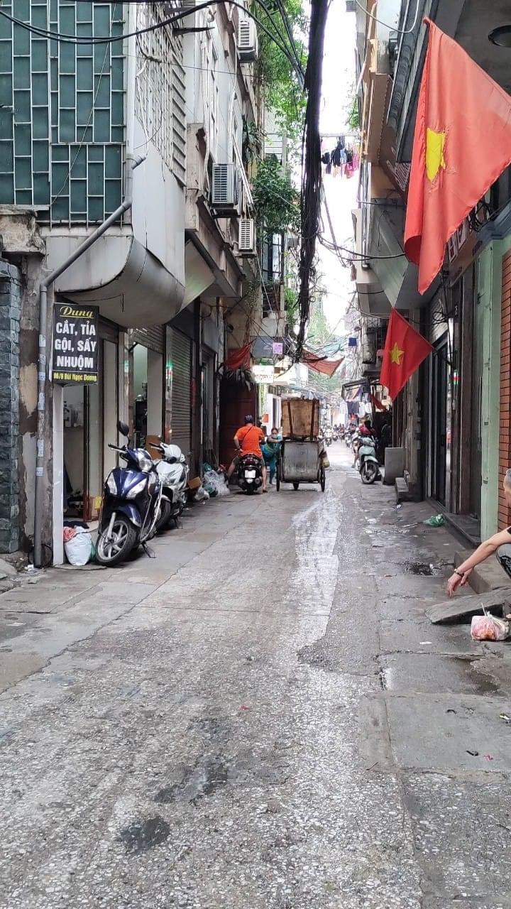 Bán nhà mặt ngõ Bùi Ngọc Dương 23m-3 tầng -3,5 tỷ( có thương lượng) MẶT NGÕ THOÁNG - 5M Ô TÔ TRÁNH - KINH DOANH - VỊ TRÍ ĐẸP