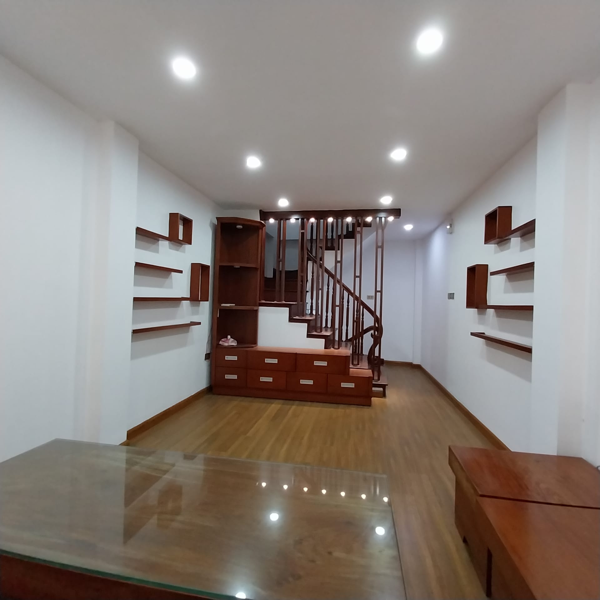 Hàng hiếm, Văn Phú 32m2, 5.5 tầng, sát ô tô, kinh doanh tạp hóa, dân xây, full nội thất, giá mềm nhất khu 3.9 tỷ.