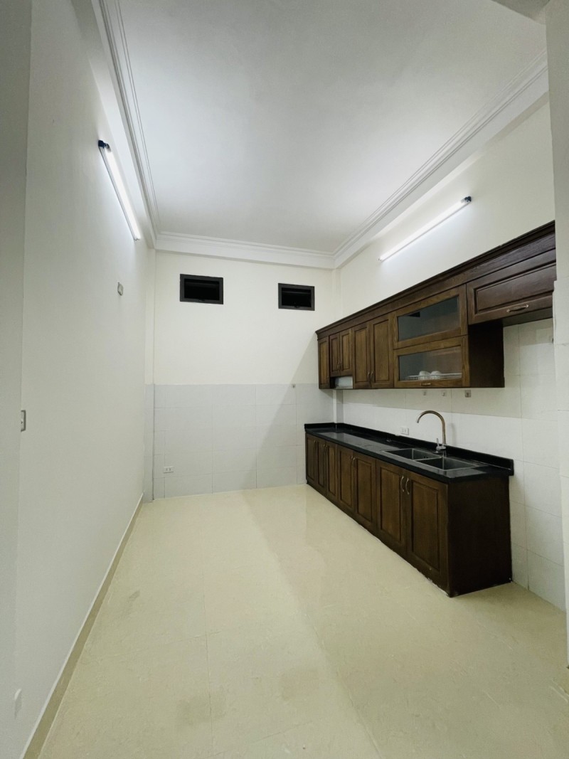 Bán nhà Ngõ Quỳnh Hai Bà Trưng 42m2 x 4 tầng, MT 3.6m giá 4 tỷ