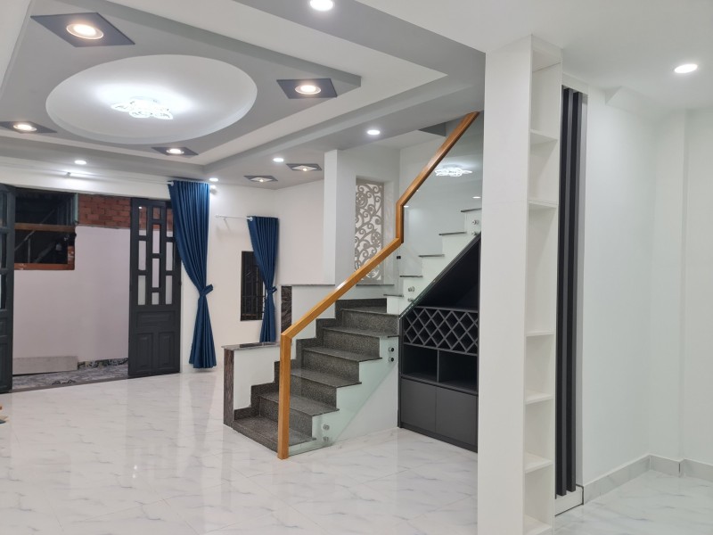 Bán nhà đường Trung Mỹ Tây 16 , Quận12, 55m2, giá 3 tỷ 550 TL.