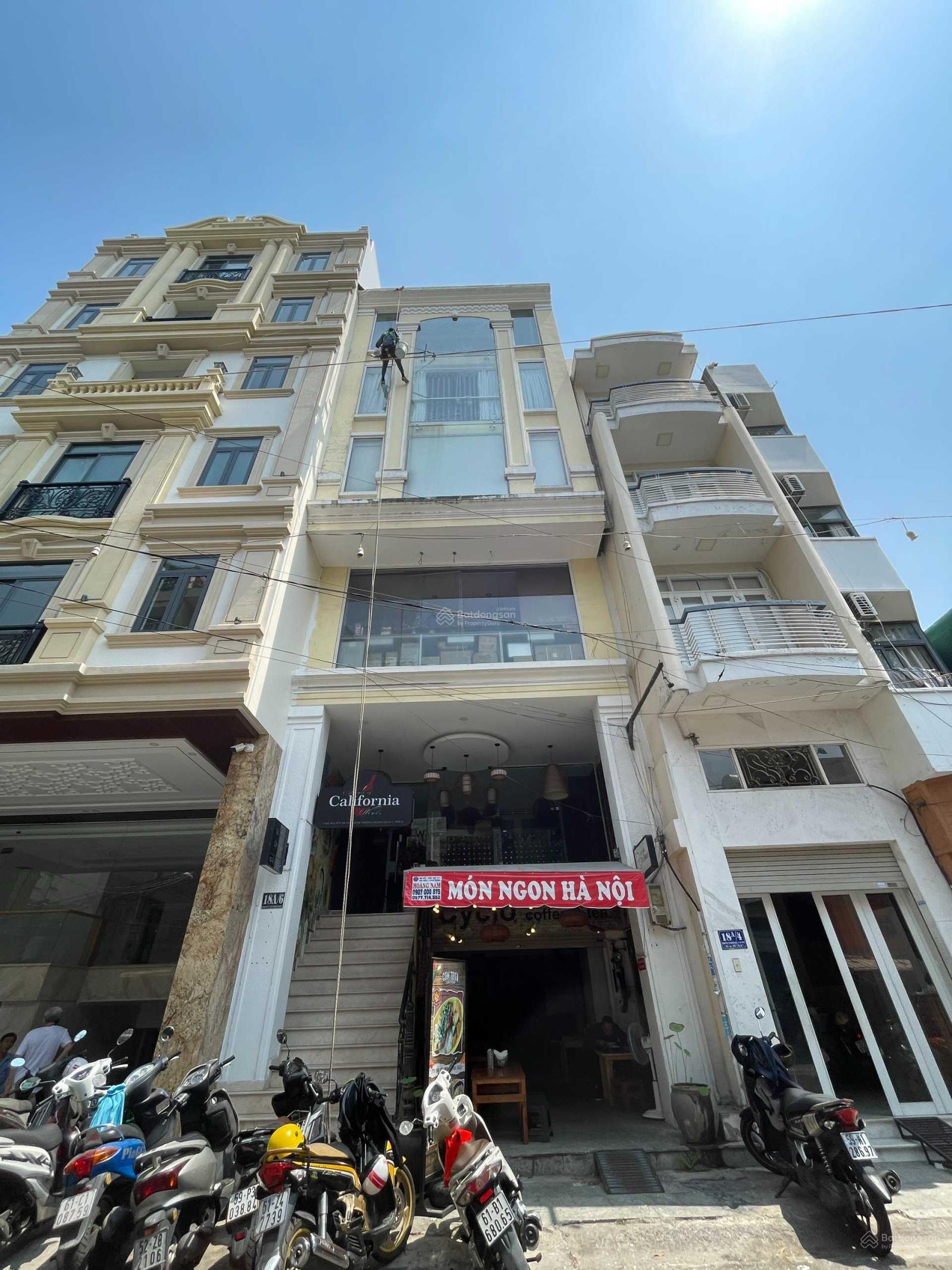 Bán nhà đường Sư Vạn Hạnh, P.12, Q.10, Dt: 4.5x15m, m2, 4 tầng, 12,5 tỷ Tỷ.