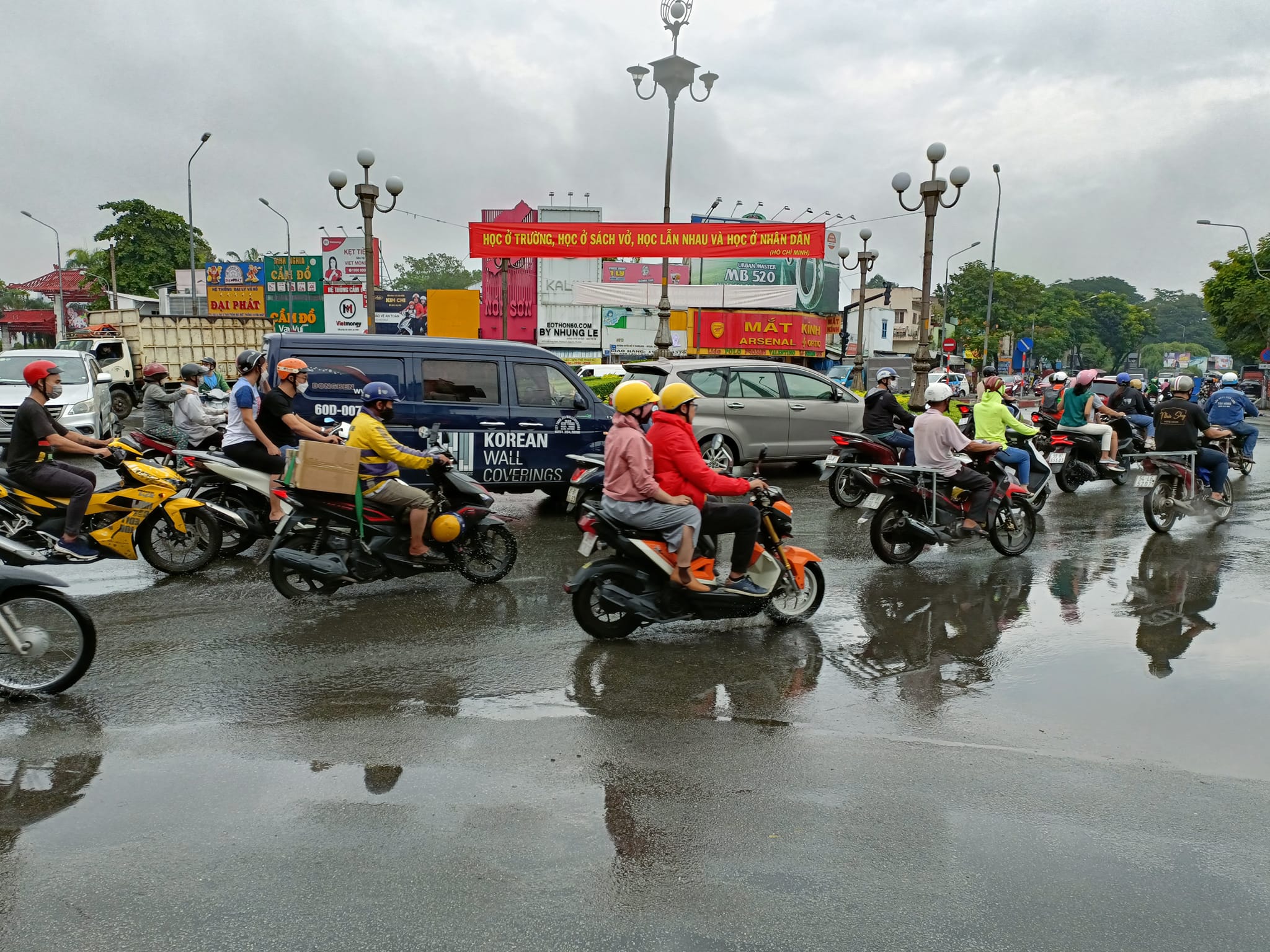 BÁN GẤP GIẢM GIÁ MẠNH CĂN NHÀ MẶT TIỀN KD, ĐANG CHO THUÊ 37TR, GIÁ NHỈNH 6 TỶ