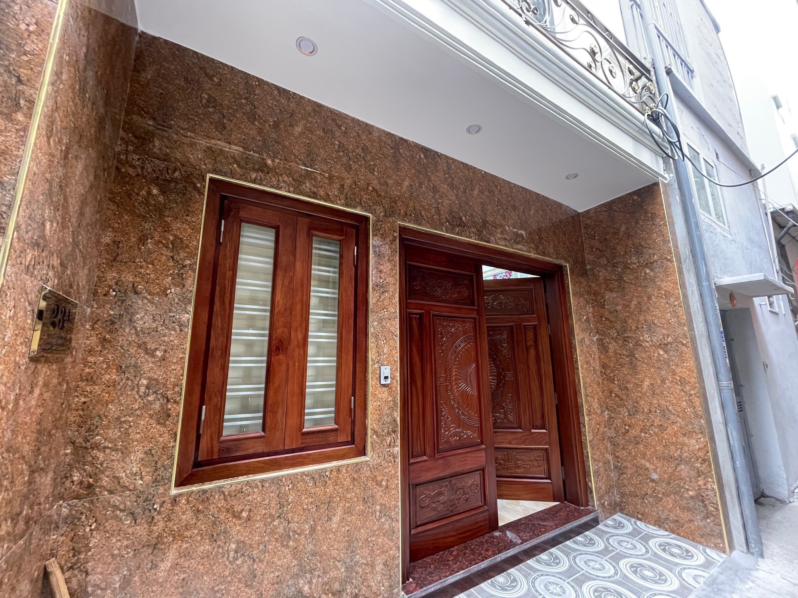 Bán nhà ngõ 622 Minh Khai-Hai Bà Trưng, 35m2 x 5T, ô tô cách 10m, cực đẹp. Giá 5,75 tỷ