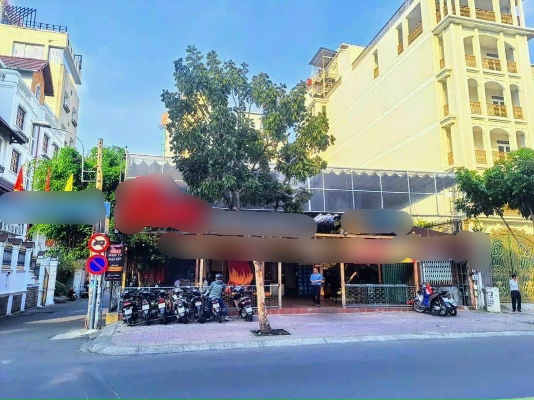 Cho thuê nhà 2 góc MT Nguyễn Thông. Ngang siêu lớn 15m. Vị trí siêu đẹp giá chỉ: 12.000$. Phù hợp KD beer, buffet...