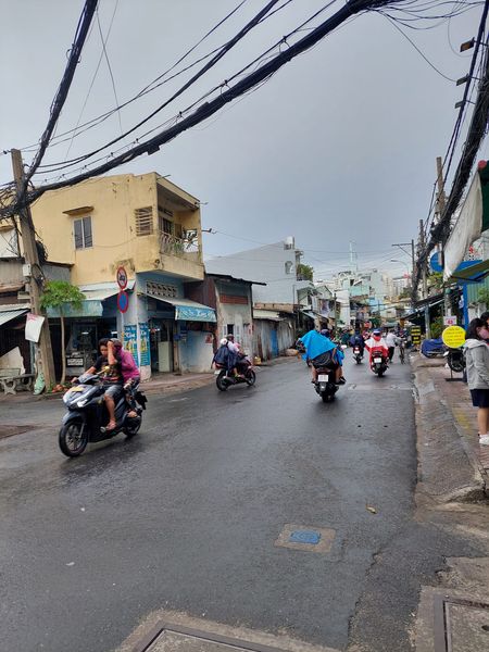 QUẬN 11 – BÁN NHÀ HIẾM MẶT TIỀN LÔ GÓC KINH DOANH ĐƯỜNG 100 BÌNH THỚI – GIÁ 6.X TỶ