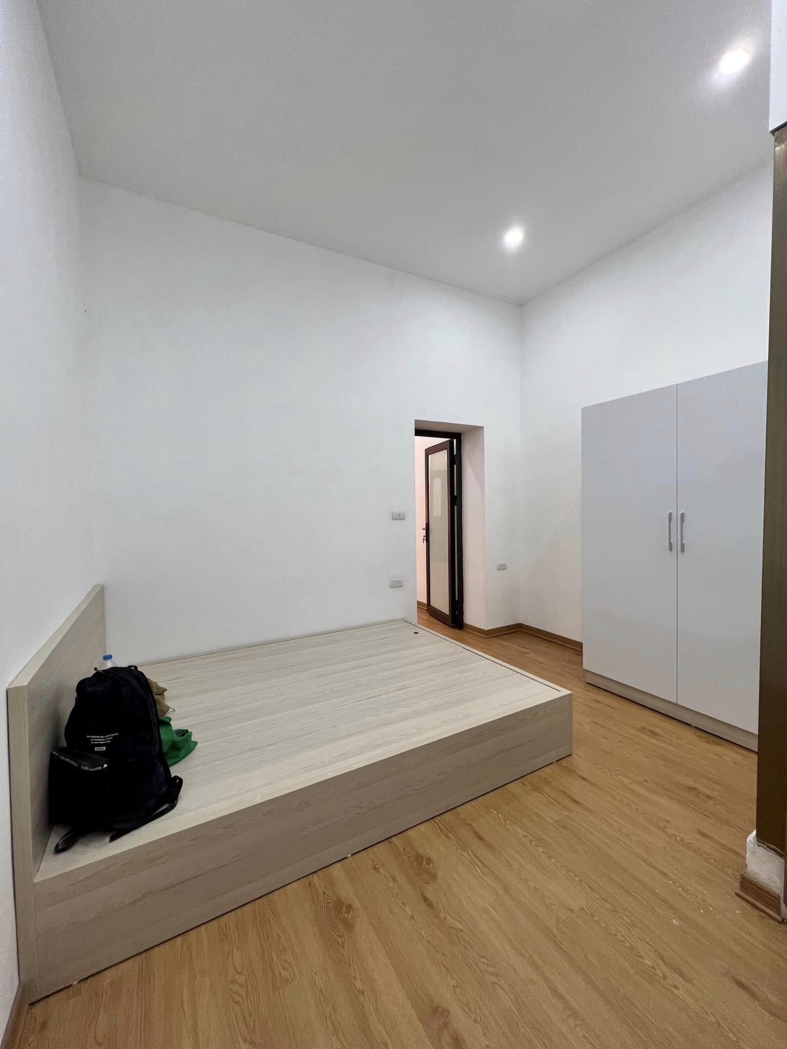 Nhà đẹp tặng nội thất, Tập thể tầng 1 Trần Cung, Cầu Giấy 50m2, ô tô đầu cổng, 1.58 tỷ