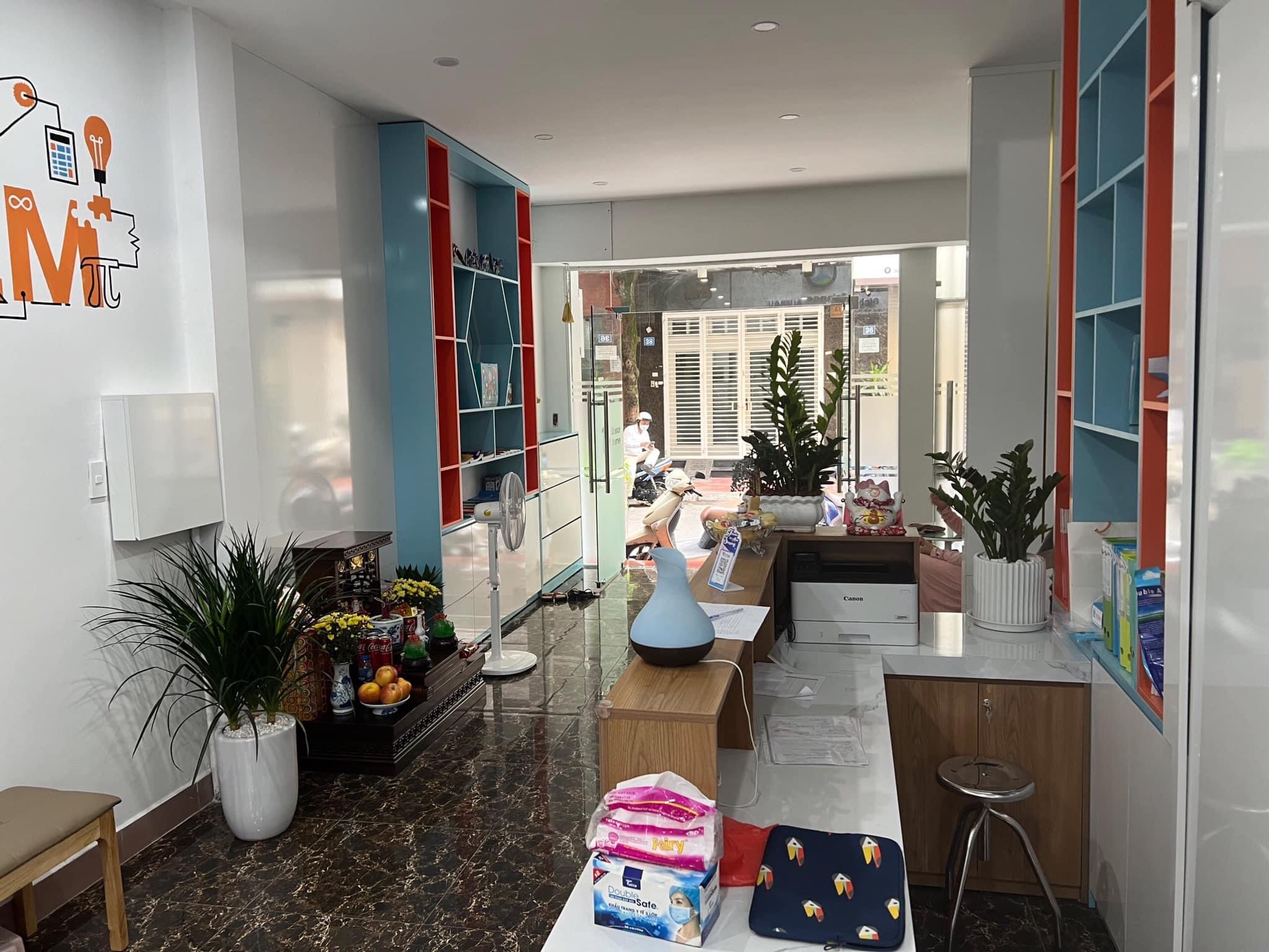 Phân lô VIP Nguyễn Thị Định-ngõ phân lô ô bàn cờ-ô tô đỗ cửa vào nhà- có vỉa hè kinh doanh-làm văn phòng tốt-gần mặt phố