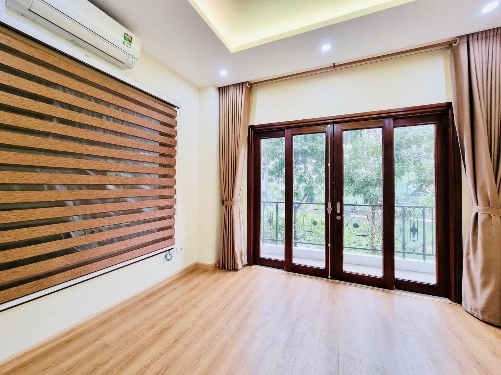 MẶT PHỐ MẶT HỒ TÂY CỰC ĐỈNH - LÔ GÓC 6 TẦNG THANG MÁY - ĐẲNG CẤP AN SINH - GẦN KHÁCH SẠN THẮNG LỢI - 50m2 - 6 tầng - MT4m- 24,5 tỷ