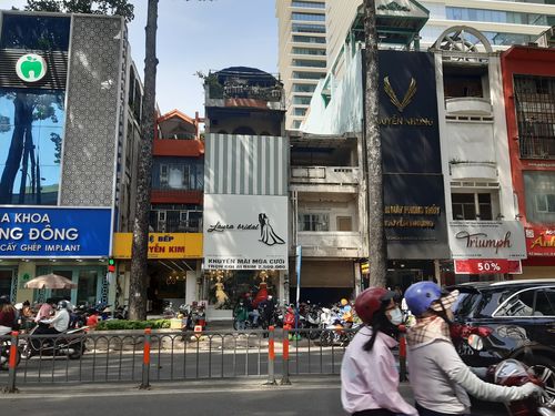 Tòa nhà MT 3/2, P. 12, Q10 - 7x25m - hầm + 8 tầng - giá 65 tỷ