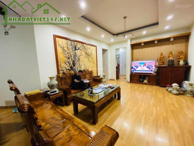 Căn hộ 147m2 đường Hoàng Đạo Thúy KĐT Trung Hoà Nhân Chính, Thanh Xuân. 3 ngủ giá 5.05 tỷ.