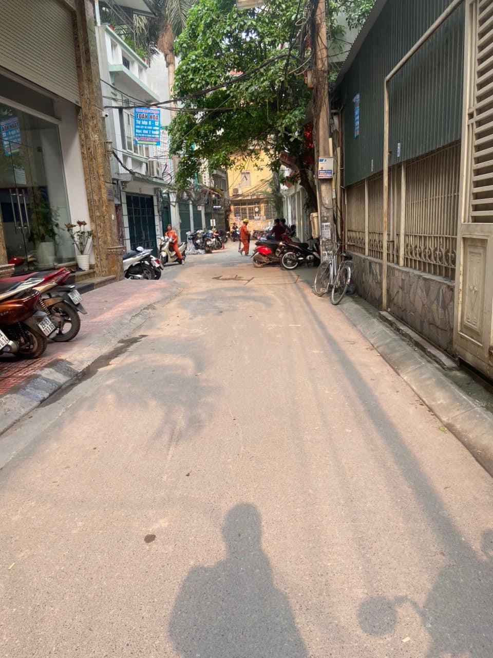 SIÊU PHẨM ĐẤT TT BA ĐÌNH 195m2 - ĐƯỜNG NHỰA NGÕ 2 Ô TÔ TRÁNH, KINH DOANH SẦM UẤT , ĐẤT VÀNG HÁI RA TIỀN