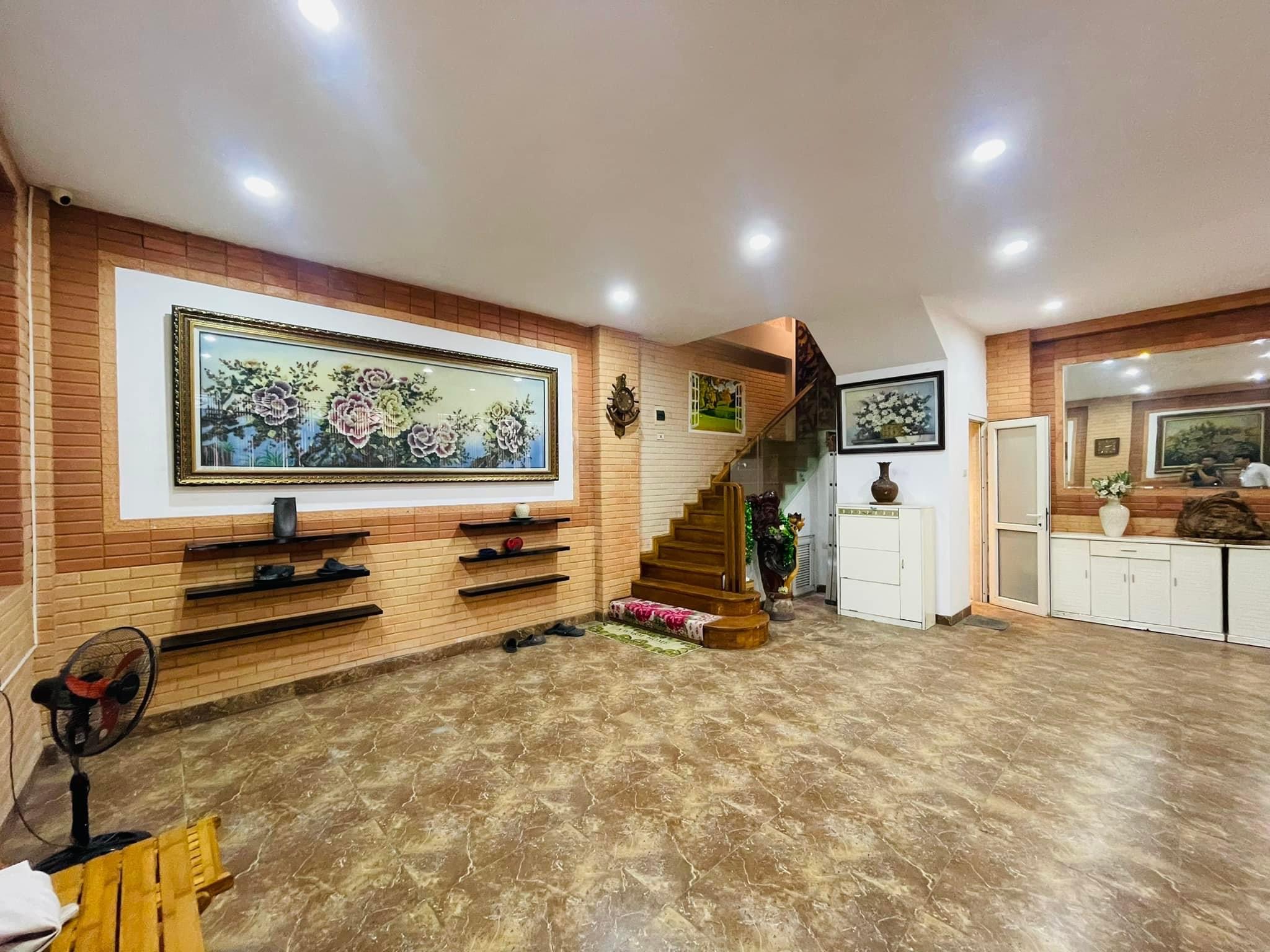 Trung tâm Đống Đa - Lô góc thoáng sáng - Mặt ngõ ô tô tránh - Mặt tiền to - Kinh doanh đỉnh