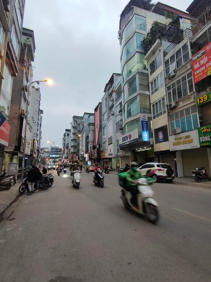 Chủ cần tiền giảm giá sâu, bán nhanh mặt phố Đống Đa, 65m2, nhỉnh 8 tỷ.