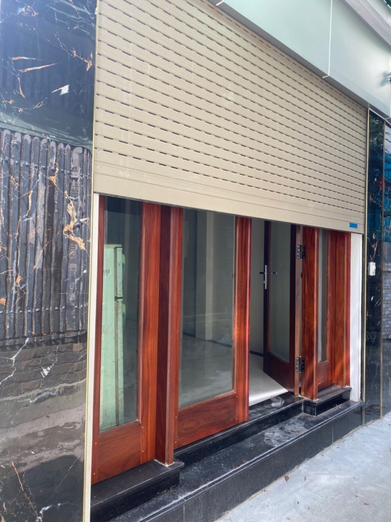 NHÀ ĐẸP PHỐ NGUYỄN VĂN CỪ, CHỦ CẦN BÁN CHÀO GIÁ MỚI