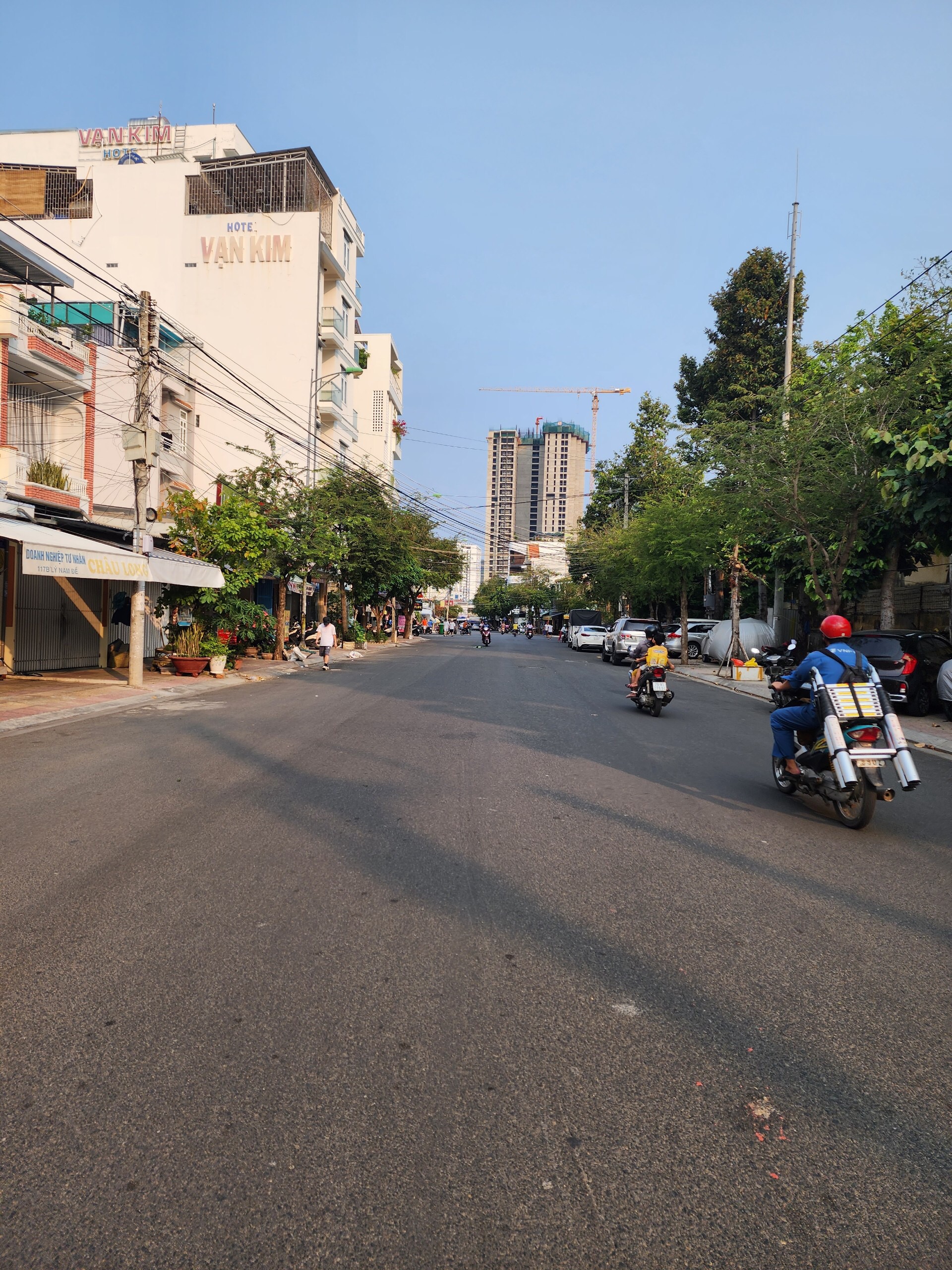 Bán đất mặt tiền đường Lý Nam Đế phù hợp kinh doanh 99m giá chỉ 4,6 tỉ