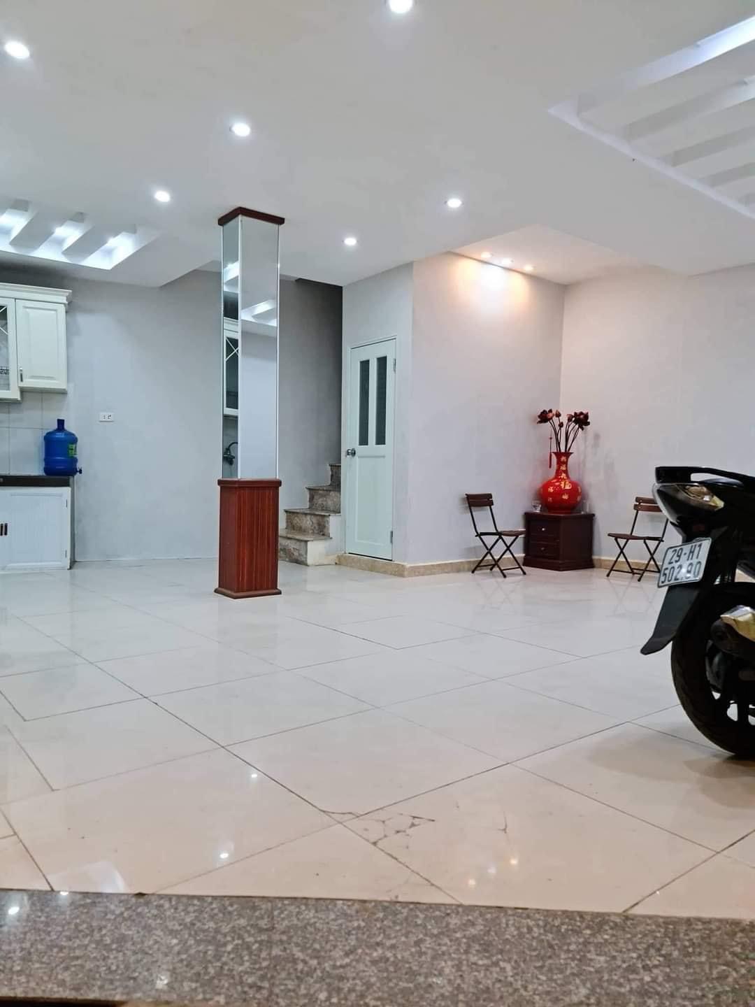 Bán nhà ngõ 143 Kim Mã - Ngõ nông - Gần phố - Full tiện ích