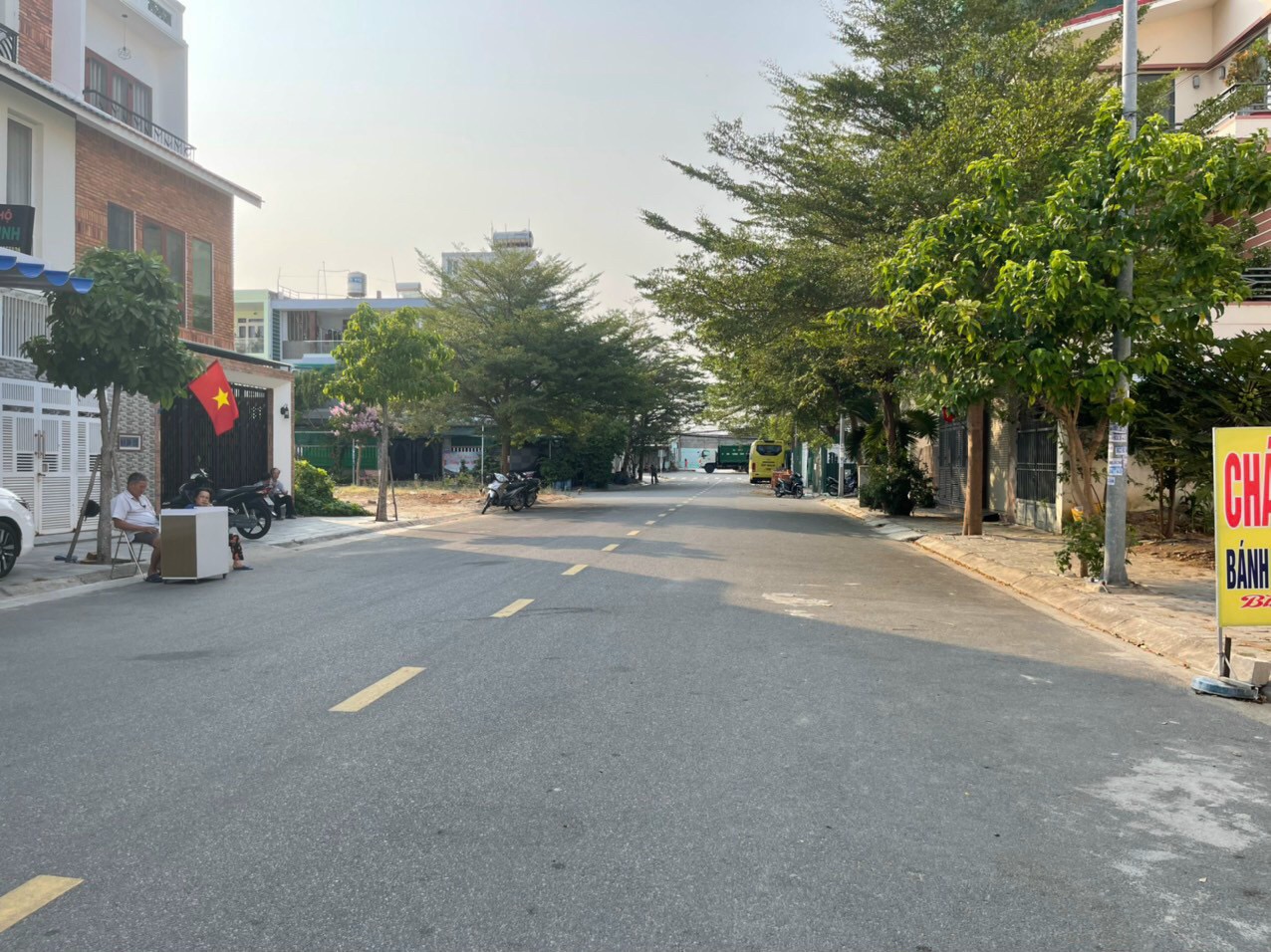 Bán lô góc KĐT PHƯỚC LONG có sổ 168m giá 42tr/m