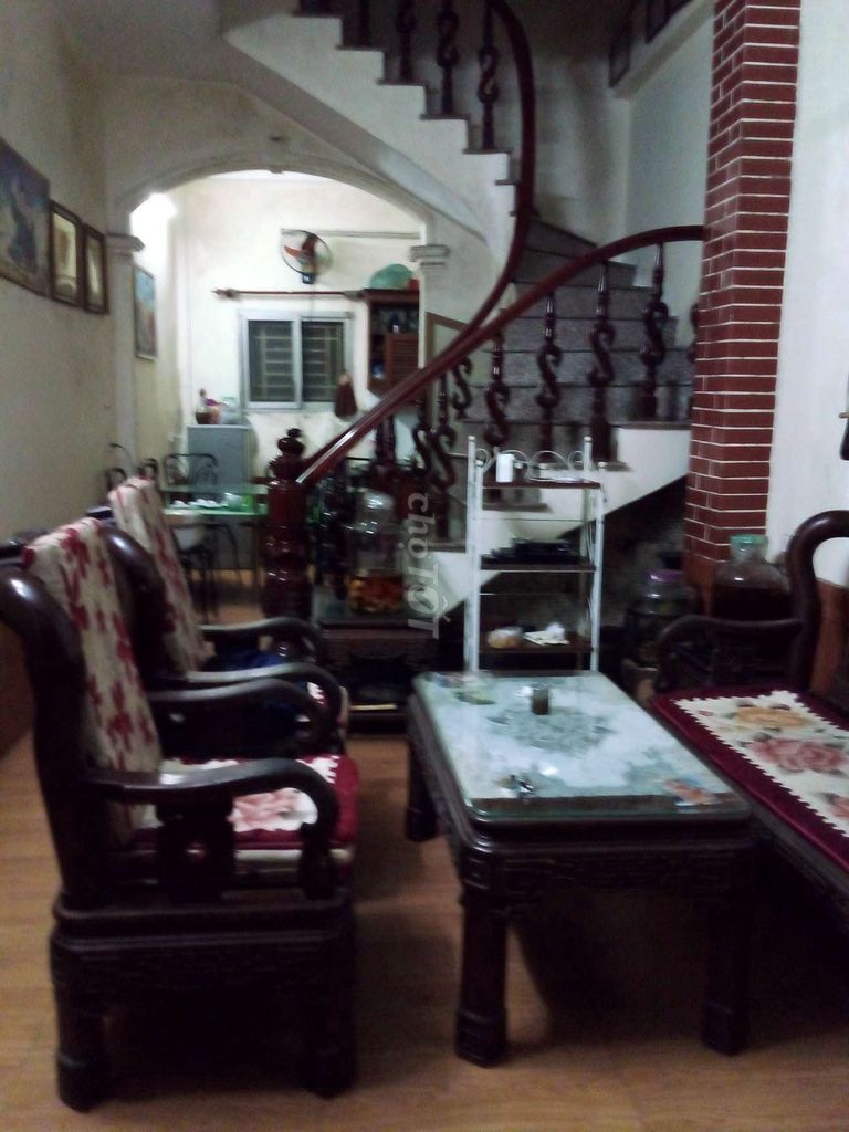 Chính chủ cho thuê nhà3 tầng ngõ 3 phố Tân Khai, P Vĩnh Hưng, Hoàng Mai, Hà Nội.