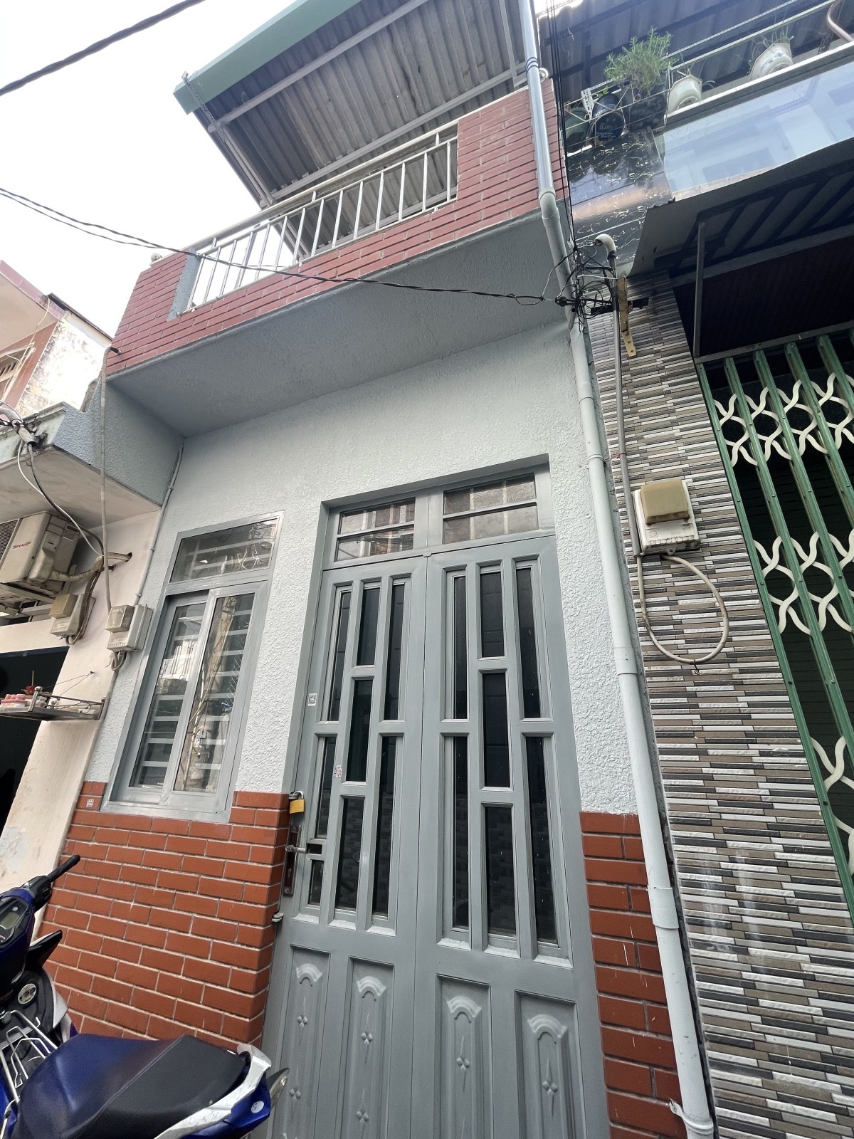 BÁN NHÀ LÊ TRỌNG TẤN. TÂN PHÚ.30M2. 2TỶ95.2TẦNG