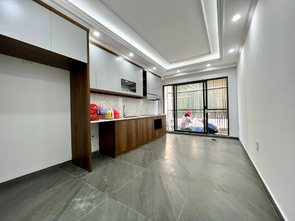 BÁN NHÀ LẠC LONG QUÂN, 34M2, 6TẦNG, THANG MÁY, NỘI THẤT HIỆN ĐẠI, 10M Ô TÔ TRÁNH, VỊ TRÍ ĐẸP, THÔNG, GIÁ 6,5 TỶ