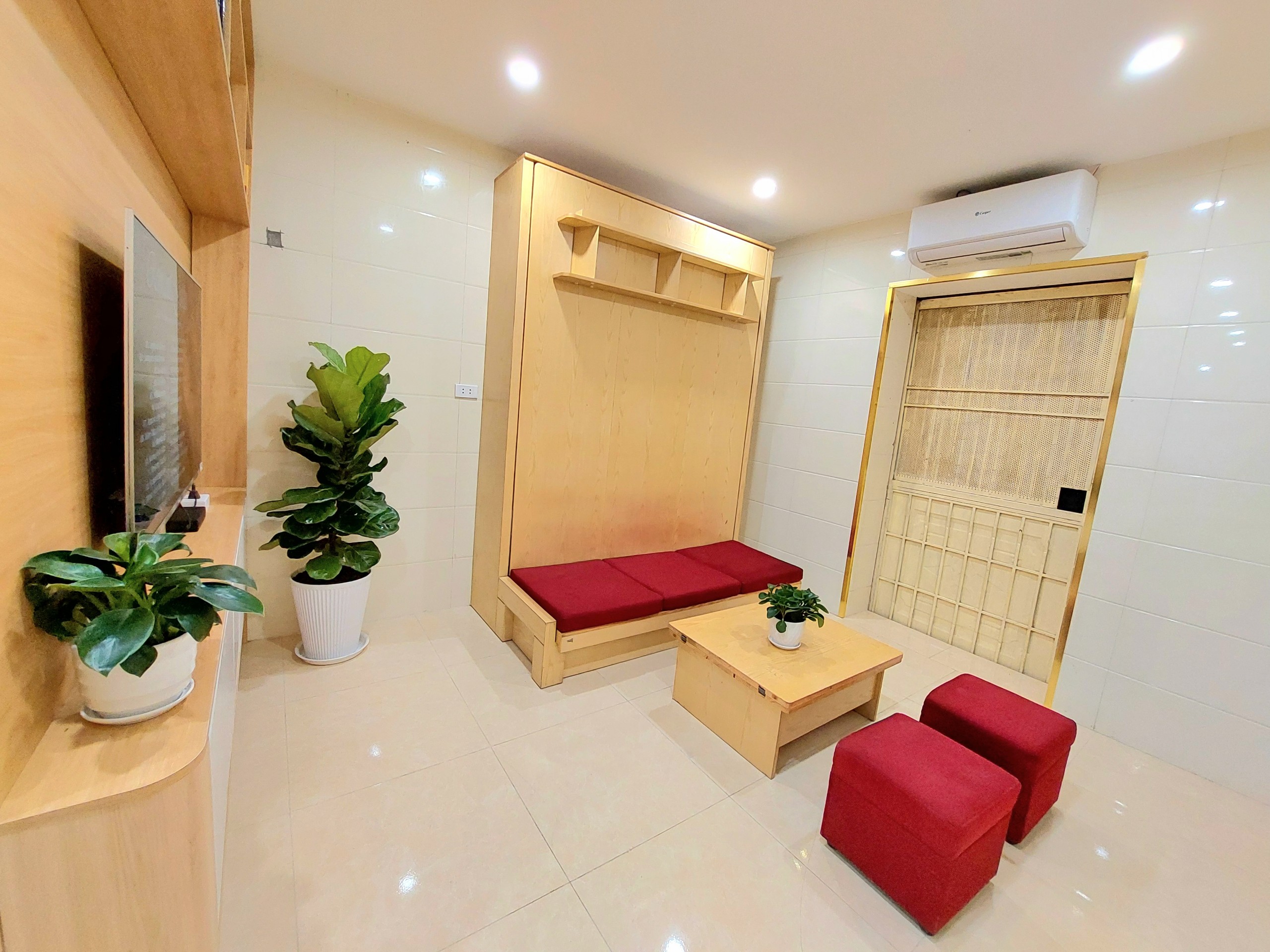 Bán căn hộ tầng 1, tập thể Vĩnh Tuy-Dương Văn Bé, 40m2 đủ nội thất, ô tô đỗ cửa