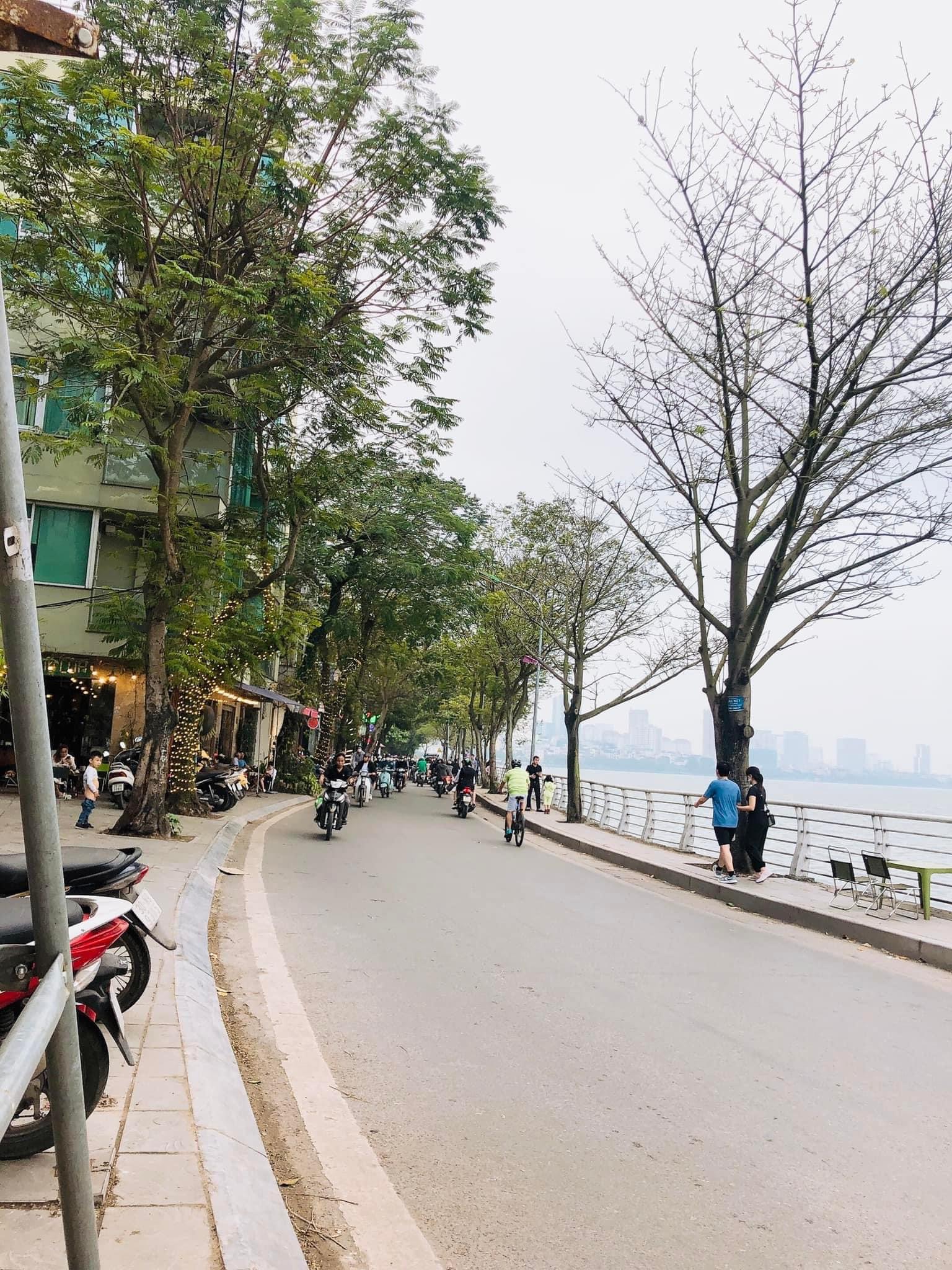 Bán đất tặng nhà Hồ tây 55m2,mặt tiền 5m,Ô tô qua nhà.Chỉ có 1 căn duy nhất 196tr/1m.