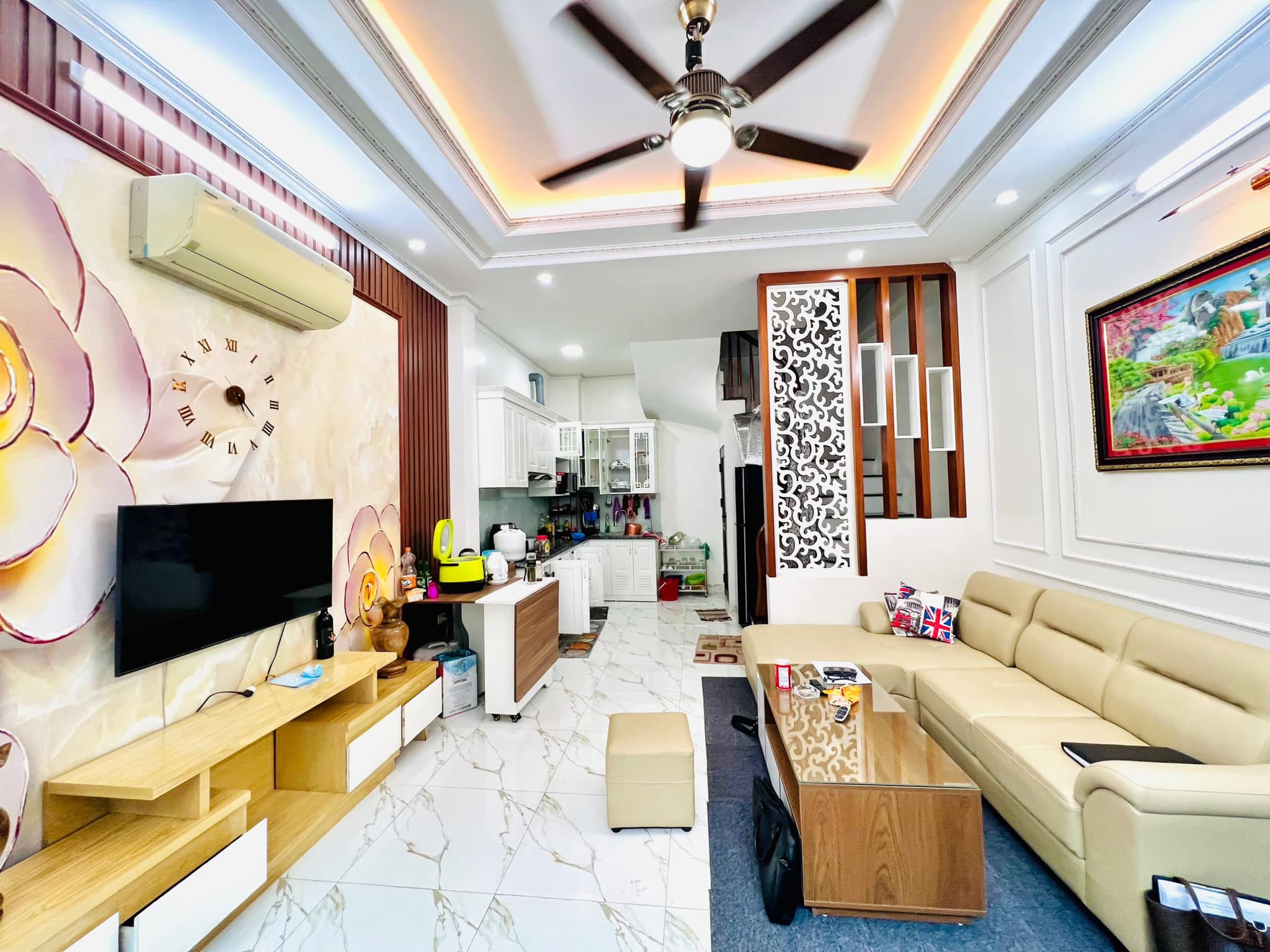 Cách 1 nhà ra phố - 7 tầng thang máy – View hồ - Mai Anh Tuấn – Đống Đa