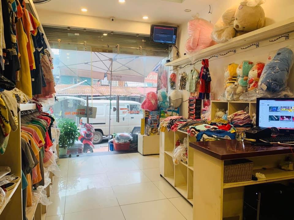 Vỉa hè rộng ,oto tải tránh , ngõ to hơn phố , kinh doanh tấp nập , đường rộng thoáng mát, gần phố , gần hồ , trung tâm của quận