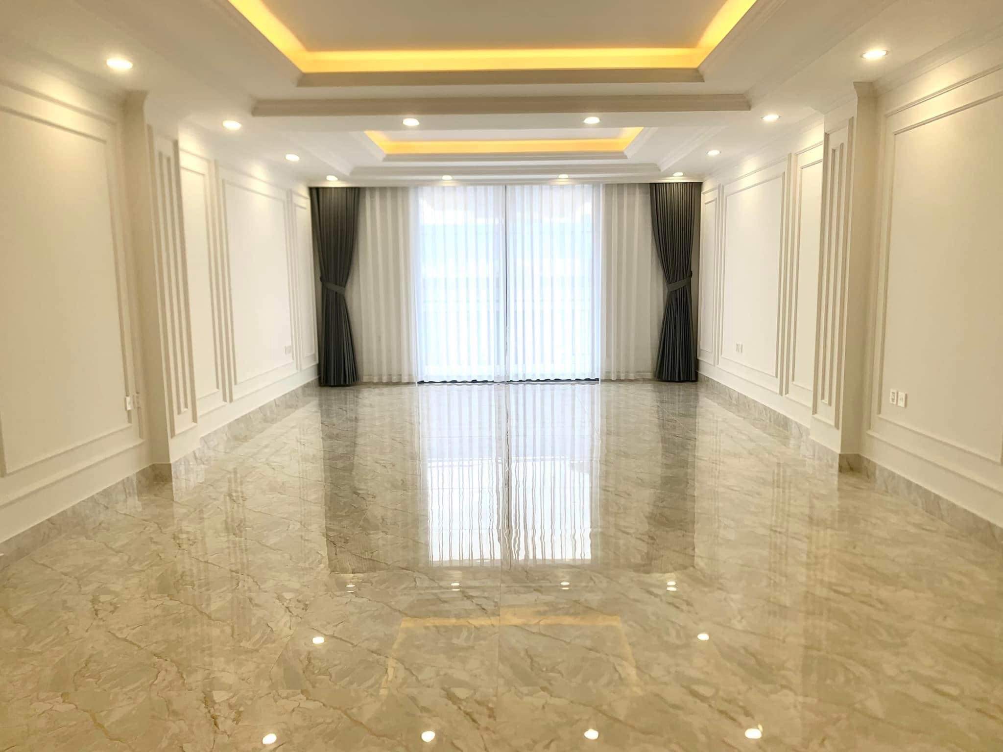 Bán gấp nhà phố Trung Kính 69m2, 6 tầng, thang máy, ô tô, KD, giá 22.9 tỷ.