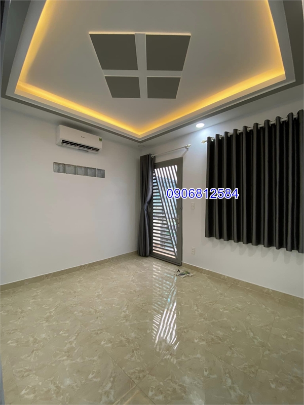 BÁN NHÀ ĐƯỜNG ĐẶNG VĂN NGỮ NẰM GIỮA 2 TRƯỜNG HỌC LỚN Q.PHÚ NHUẬN NHỈNH 4 TỶ.