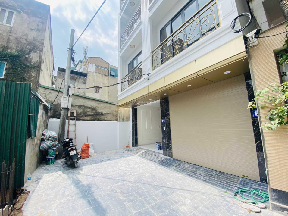 Hiếm! Phố Trần Phú: 50m2x4T - ô tô, kinh doanh, văn phòng, nhỉnh 8 tỷ.