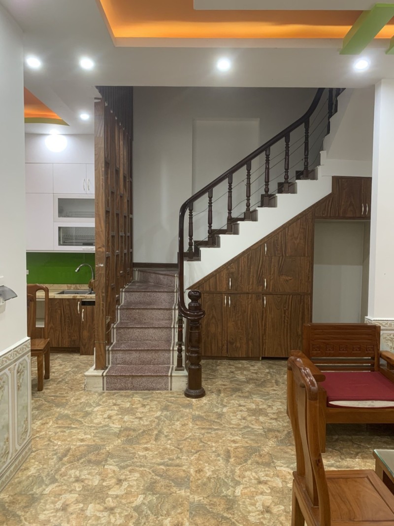 Bán nhà phố Thái Hà Đống Đa 40m2 4 tầng, 2 thoáng, gần ô tô, 5.5 tỷ