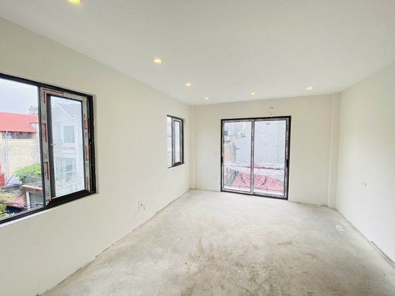 Bán nhà Phương Mai Ở LUÔN 40m2 x 4T, ngõ tỏ, thông tứ phía, 5 tỷ