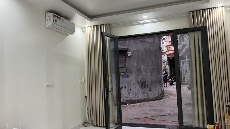 Bán nhà Cát Linh, Đống Đa 40m2 x 5T, MT 3.5m, Ô TÔ nhỉnh 6 tỷ