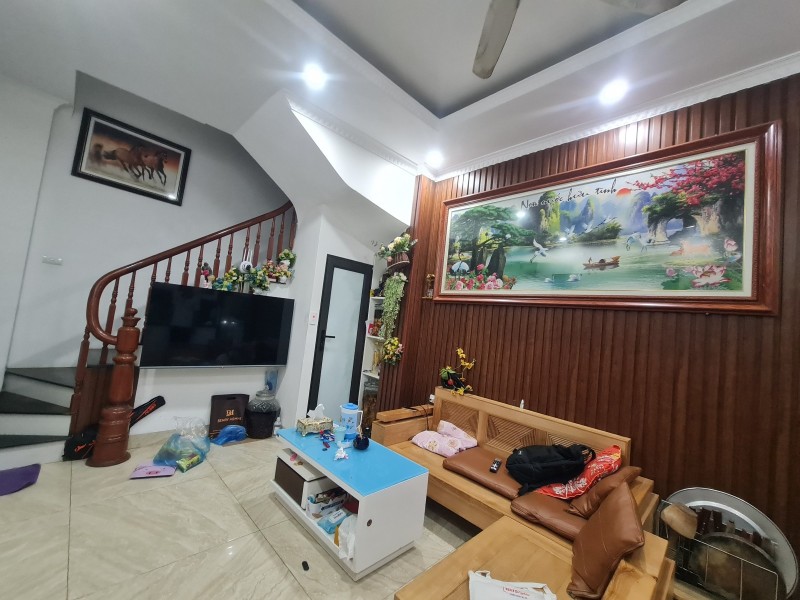 NGÕ THÔNG 1 NHÀ RA PHỐ Tây Sơn, Đống Đa, NHÀ ĐẸP Ở NGAY, 35m2 x 5 Tầng, 5.4 TỶ