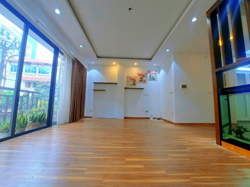 BÁN NHÀ ĐÊ LA THÀNH 39M2 X 4 TÀNG, NGÕ BA GÁC, NGÕ THÔNG TỨ PHÍA, NHỈNH 4 TỶ