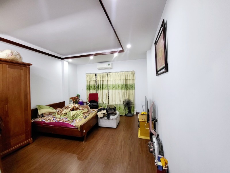 Bán nhà Thái Hà 35m2 x 4T, giá nhỉnh 3 tỷ LÔ GÓC NGÕ THÔNG